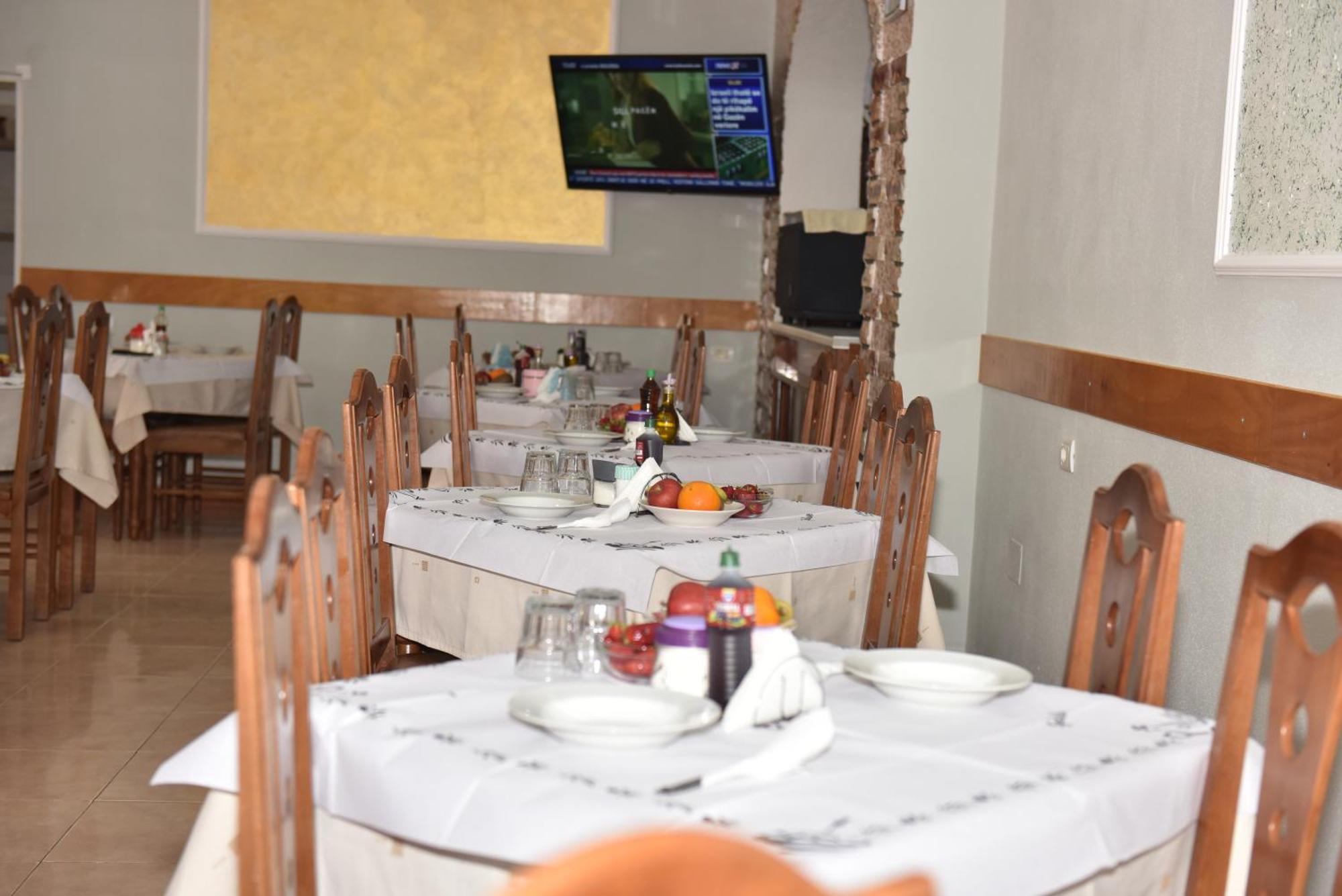 Hotel Termal Peshkopi 外观 照片