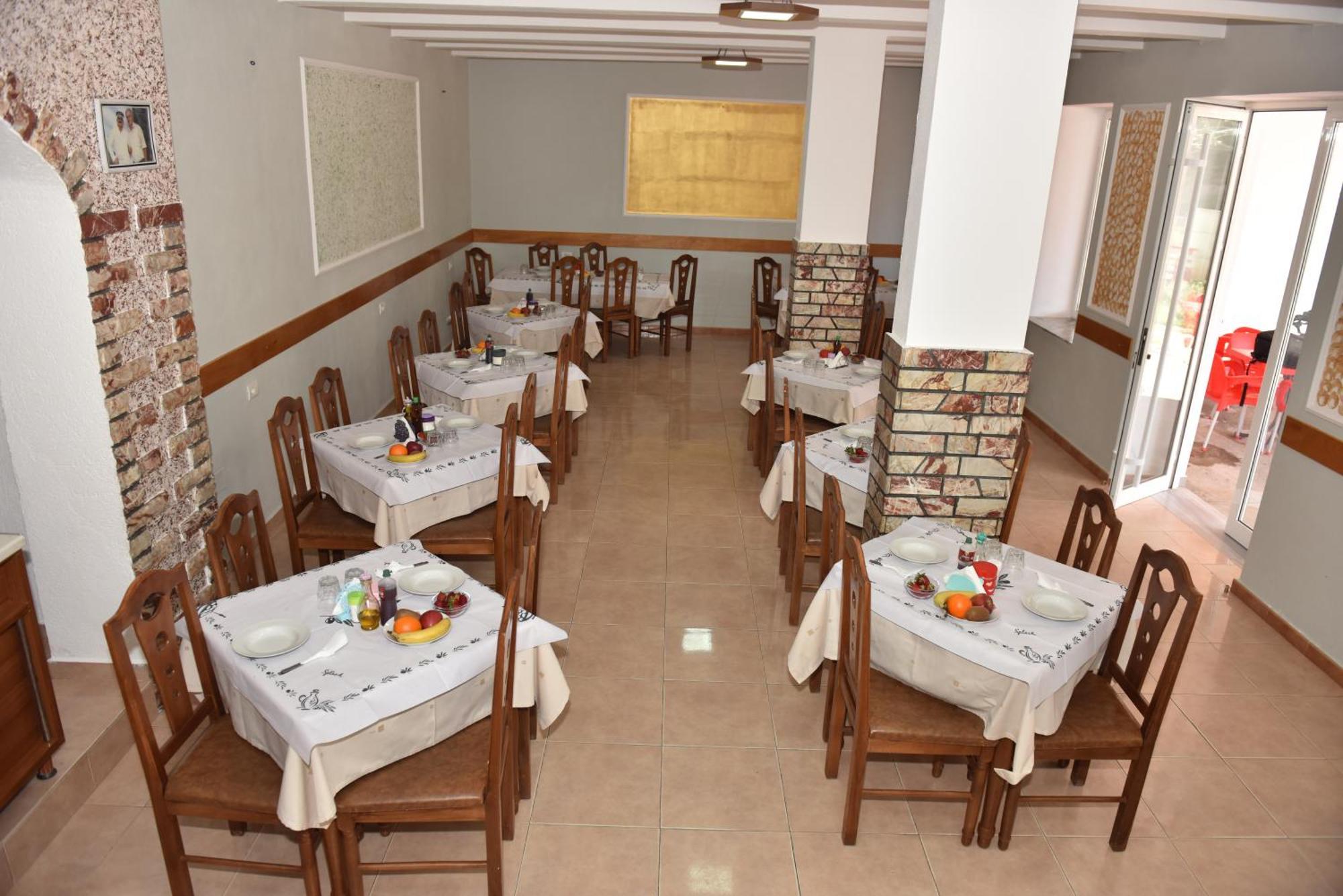 Hotel Termal Peshkopi 外观 照片