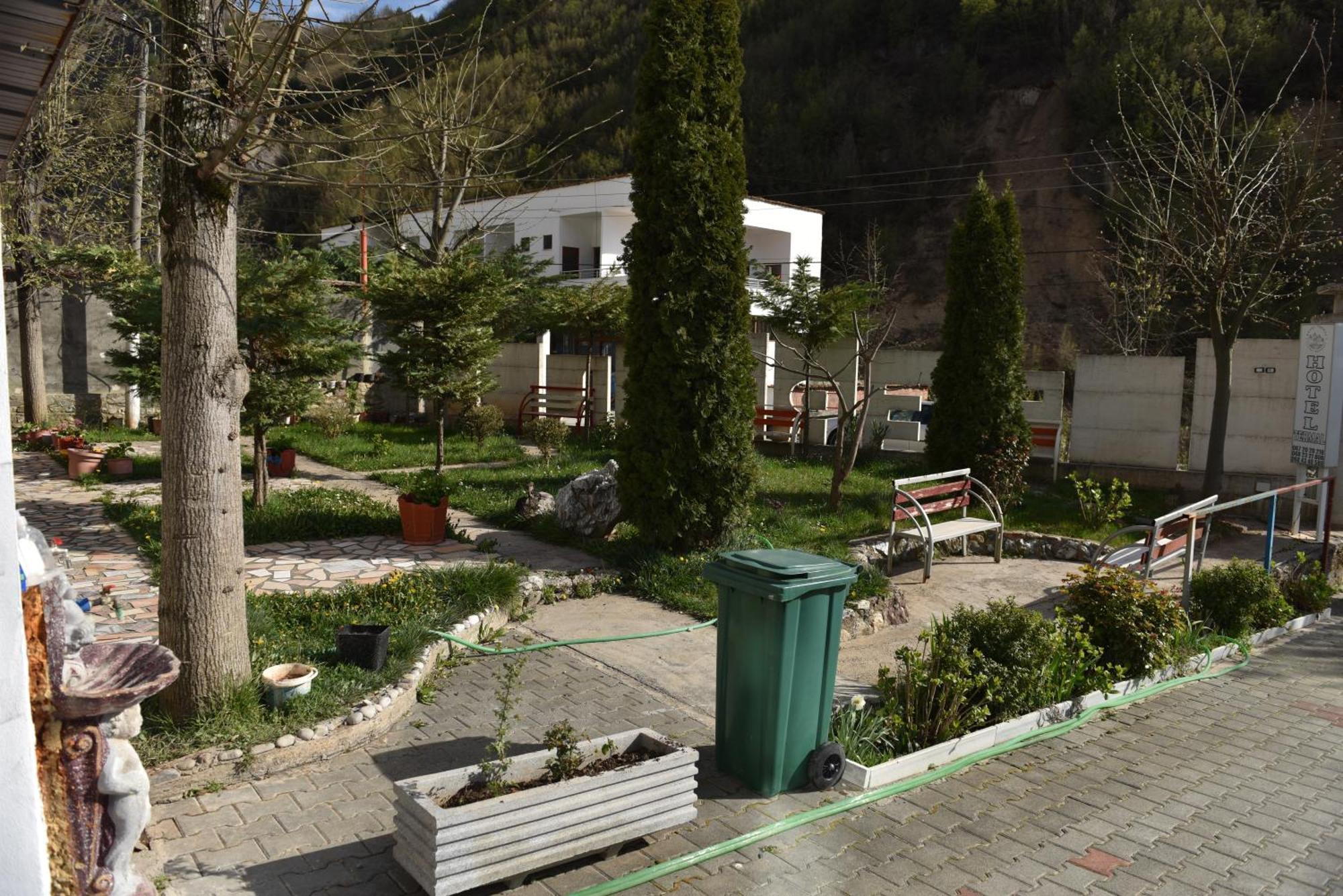 Hotel Termal Peshkopi 外观 照片